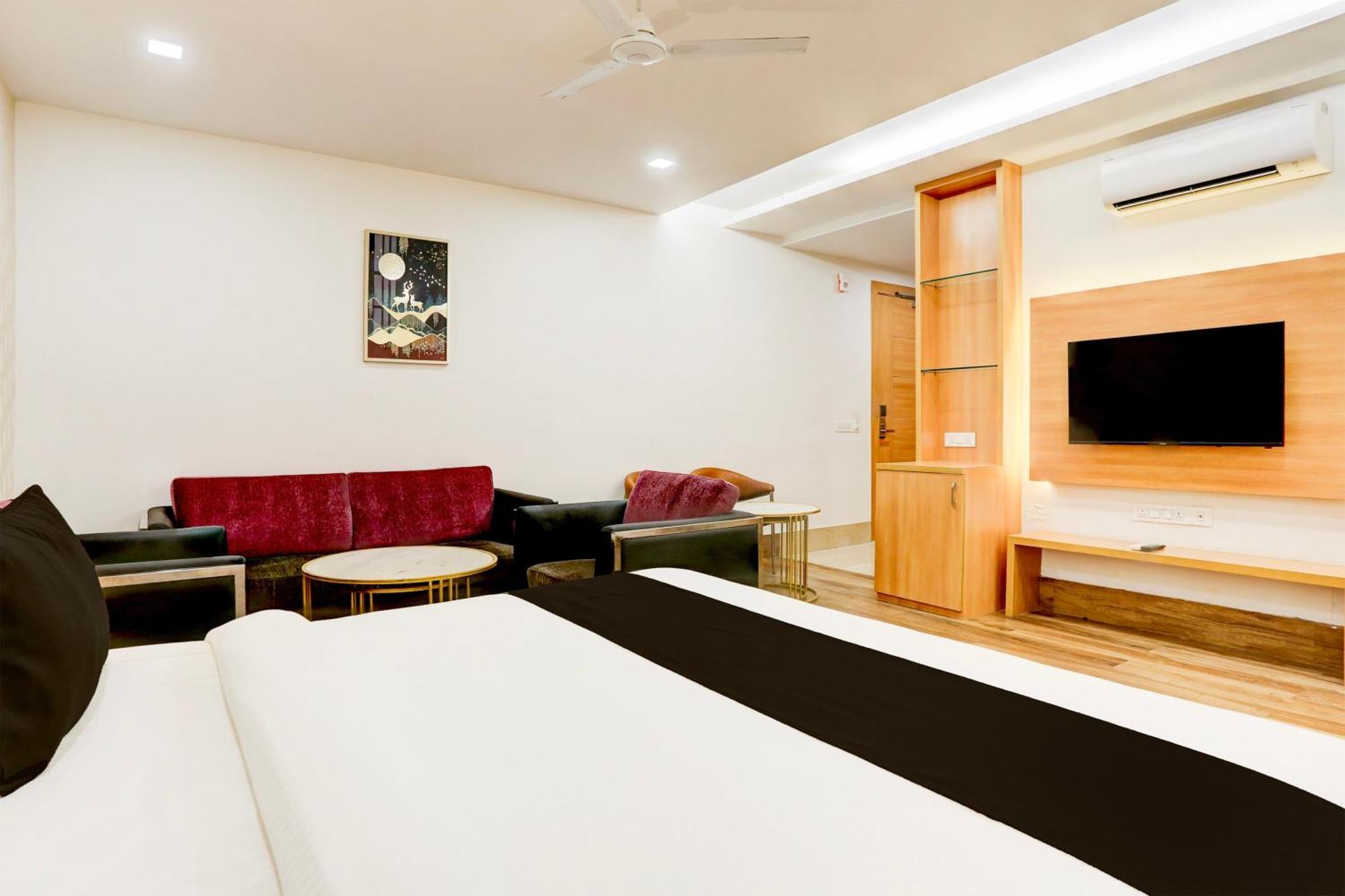 Palette Calista Premium Resort Samalkha 外观 照片