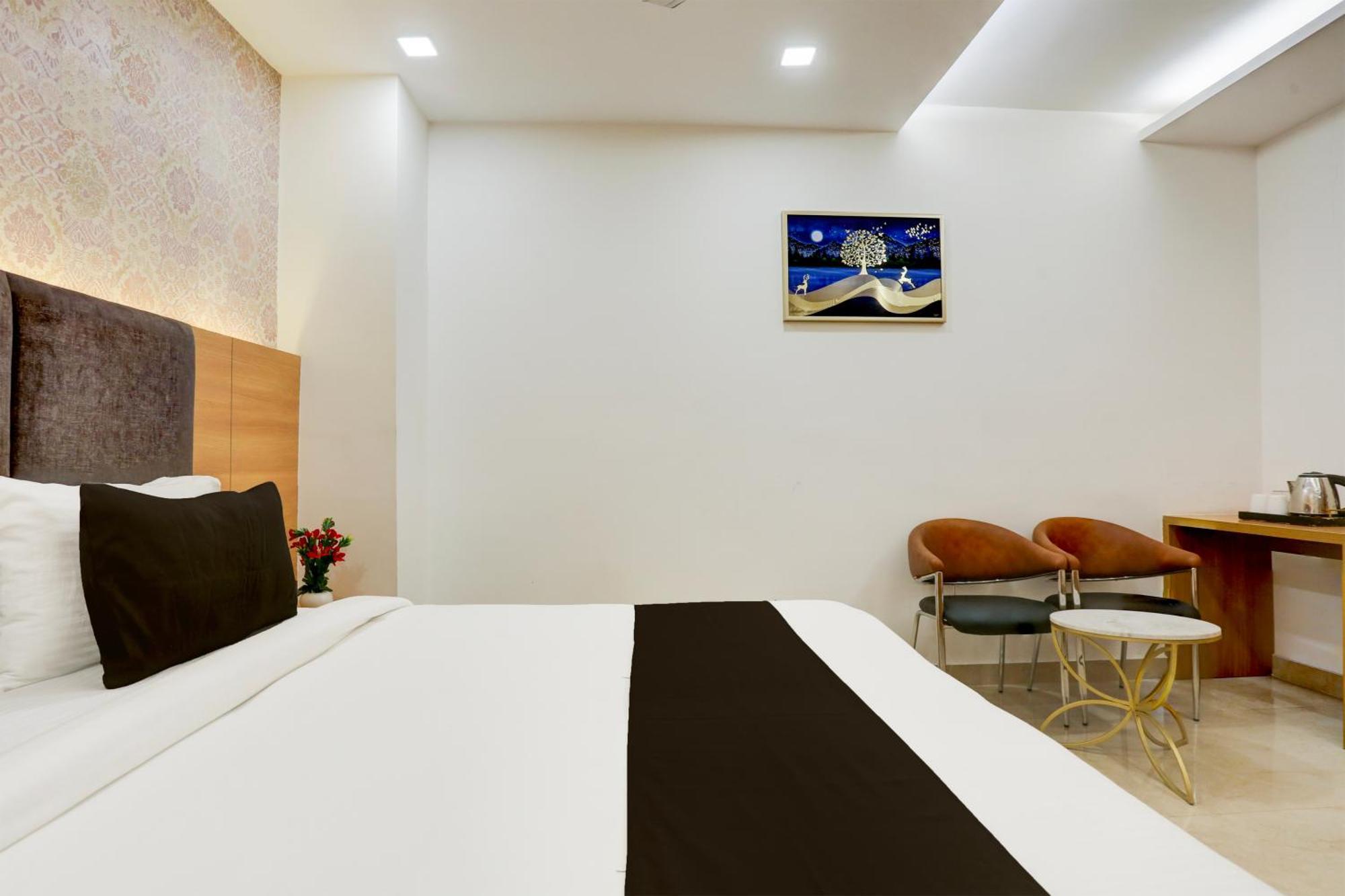Palette Calista Premium Resort Samalkha 外观 照片